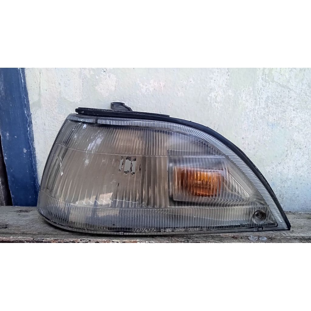 Lampu sen/ Corner lamp Toyota Corolla Twincam E90 Thn. 1988 -1991 KIRI ONLY ORIGINAL Koito