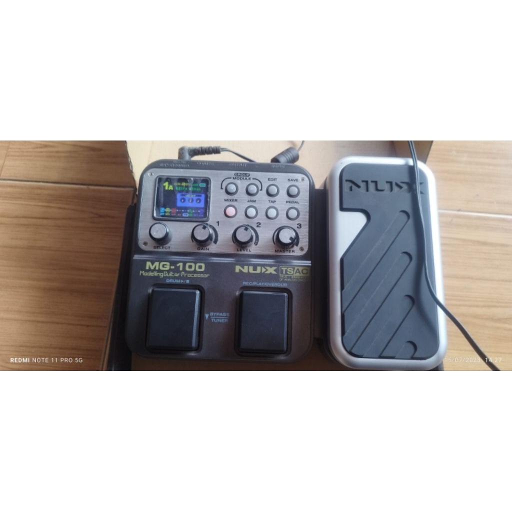 Efek gitar nux mg100 bekas