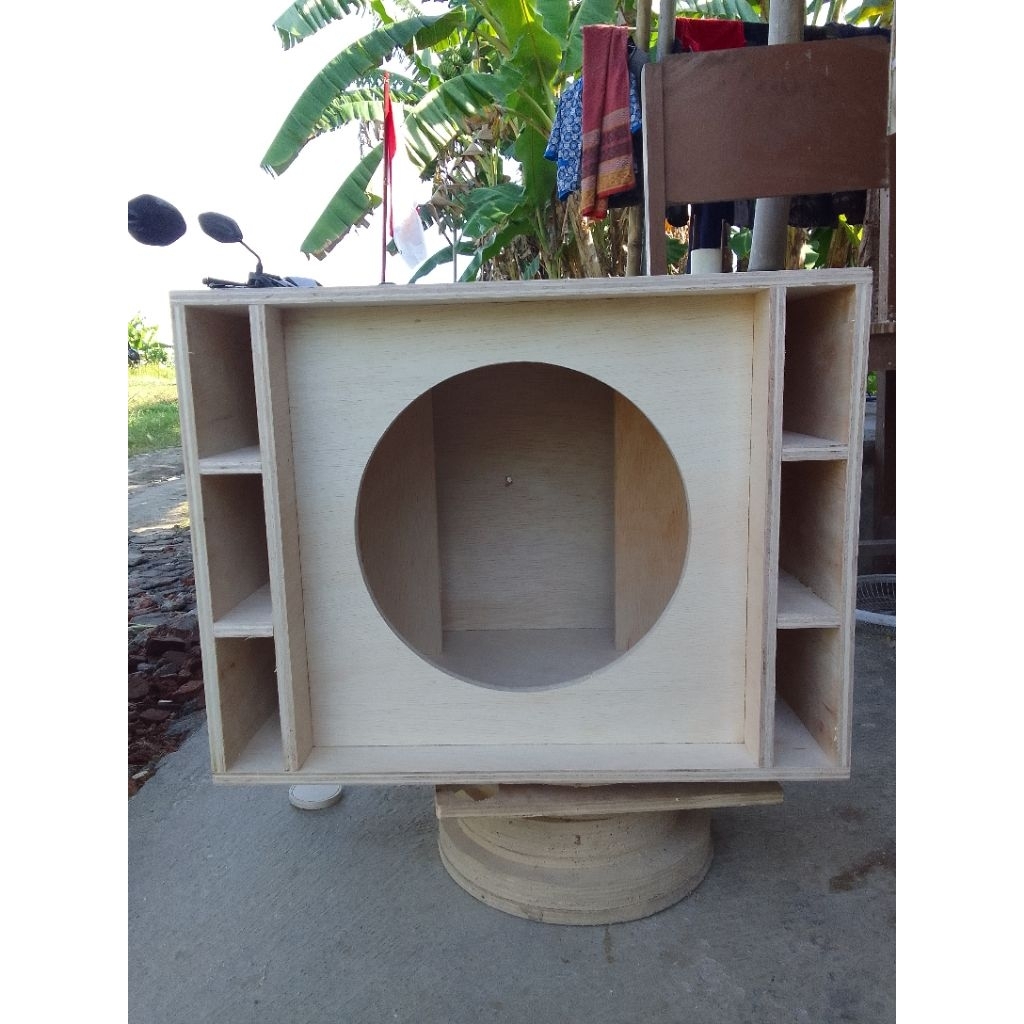 Box Speaker SPL 12 inch.
