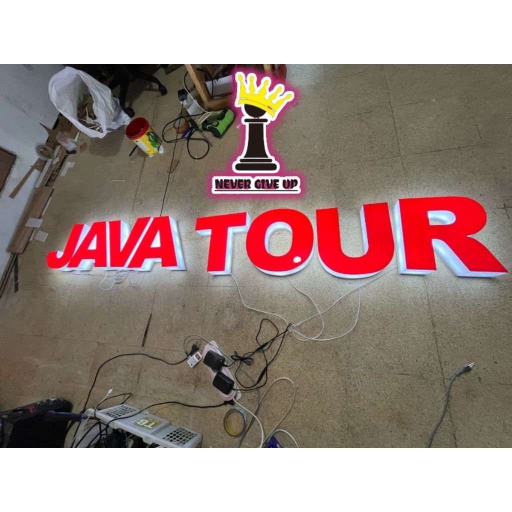 Huruf Timbul Akrilik + Lampu Led