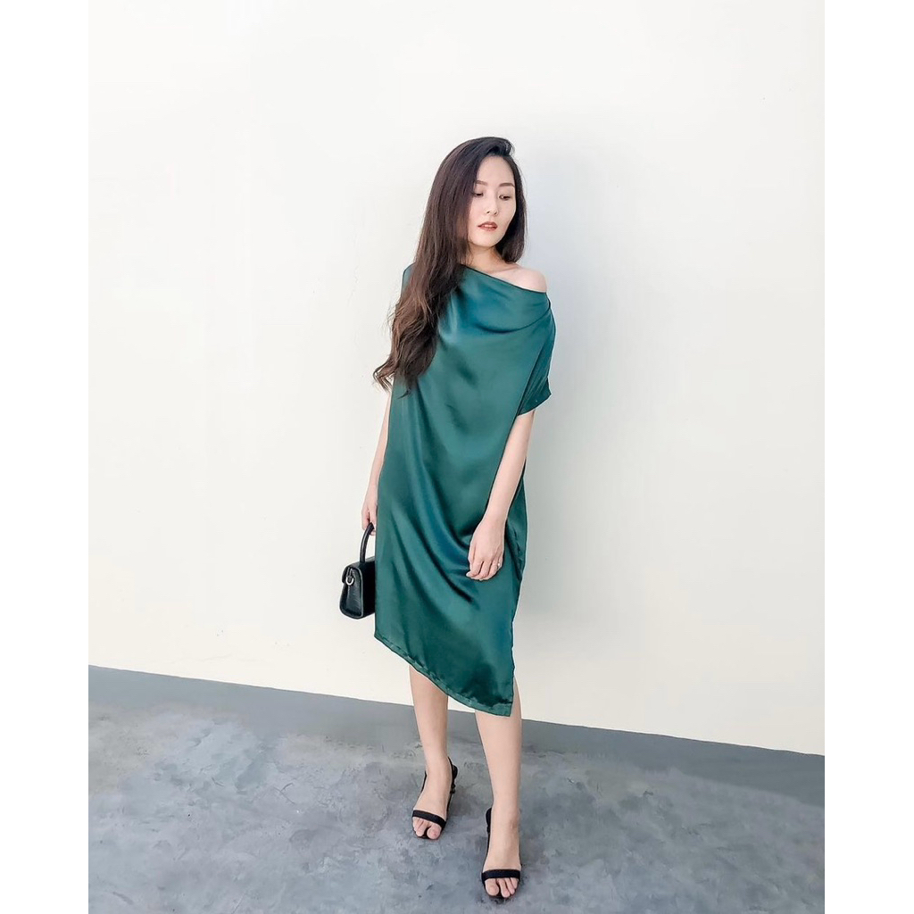 [NEW WITHOUT TAG] Lavoye id - Dress Wanita | Dress Satin Wanita Olive