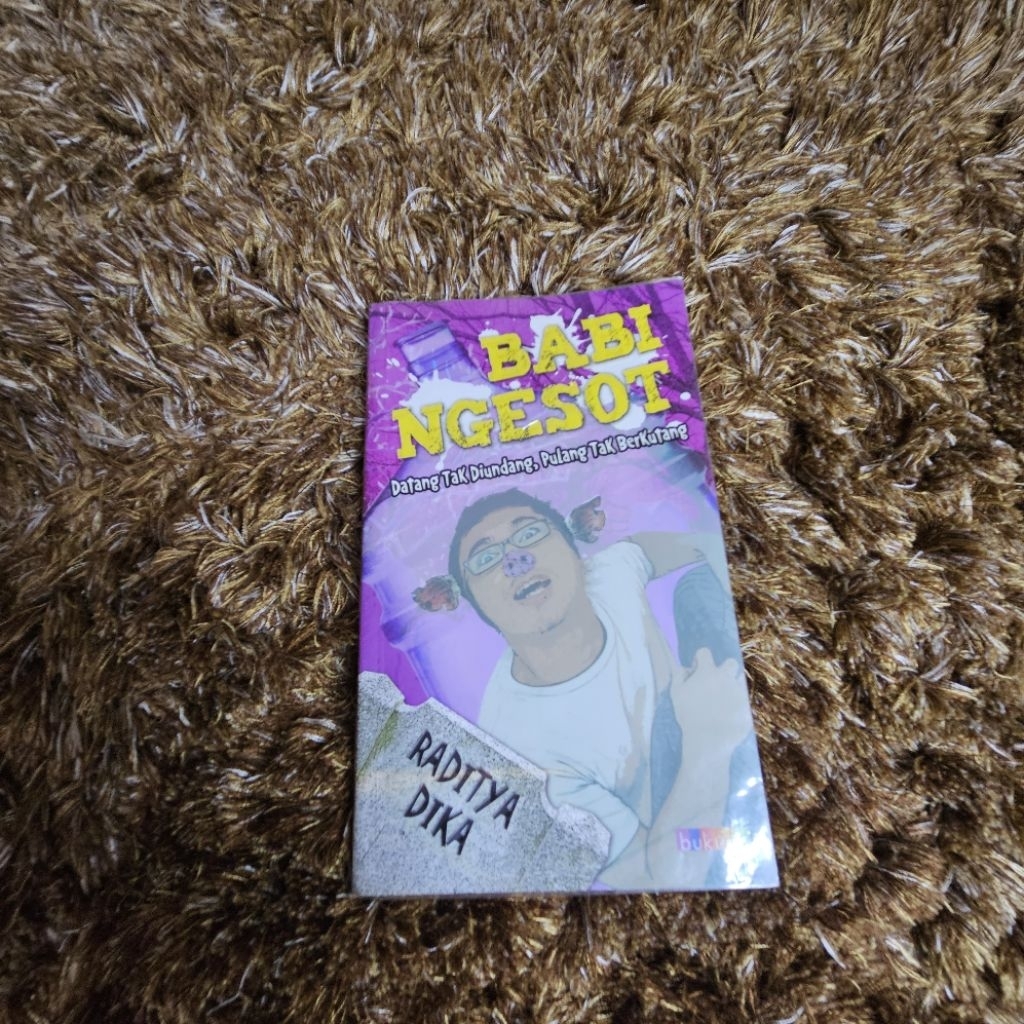 Babi Ngesot by Raditya Dika