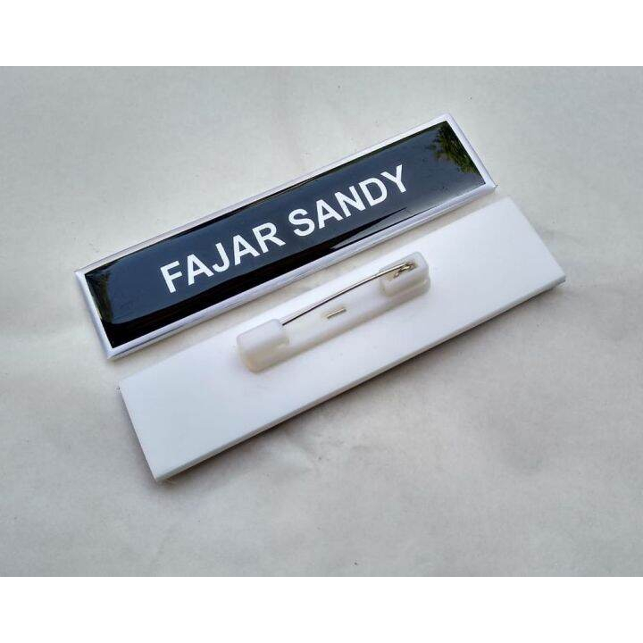 

Cetak Nametag Akrilik Peniti – Name Tag Custom Bahan Akrilik