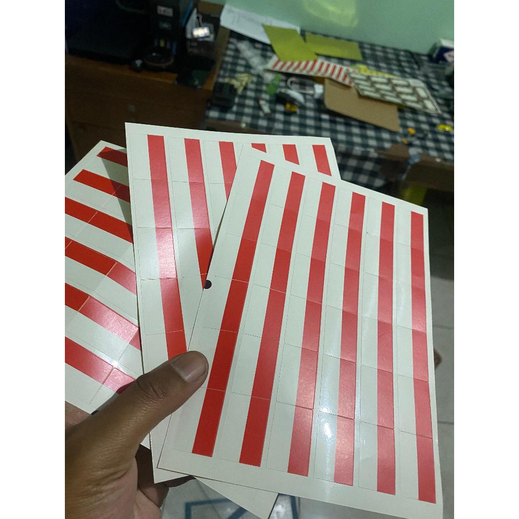 

Stiker Merah Putih Cocok untuk Pipi dan Hiasan Buku Anak dan Dewasa
