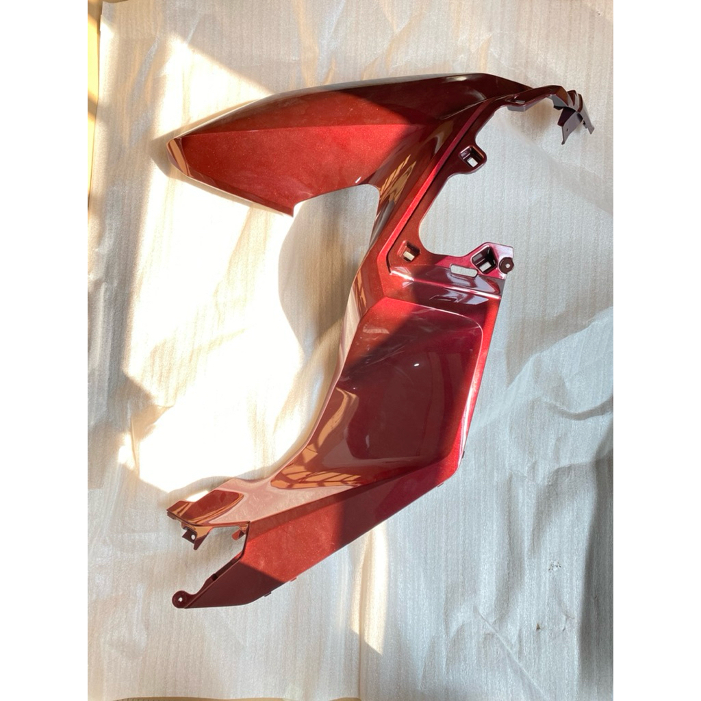 Sayap Depan PCX 160 Kiri Merah brundy Roadsync Original