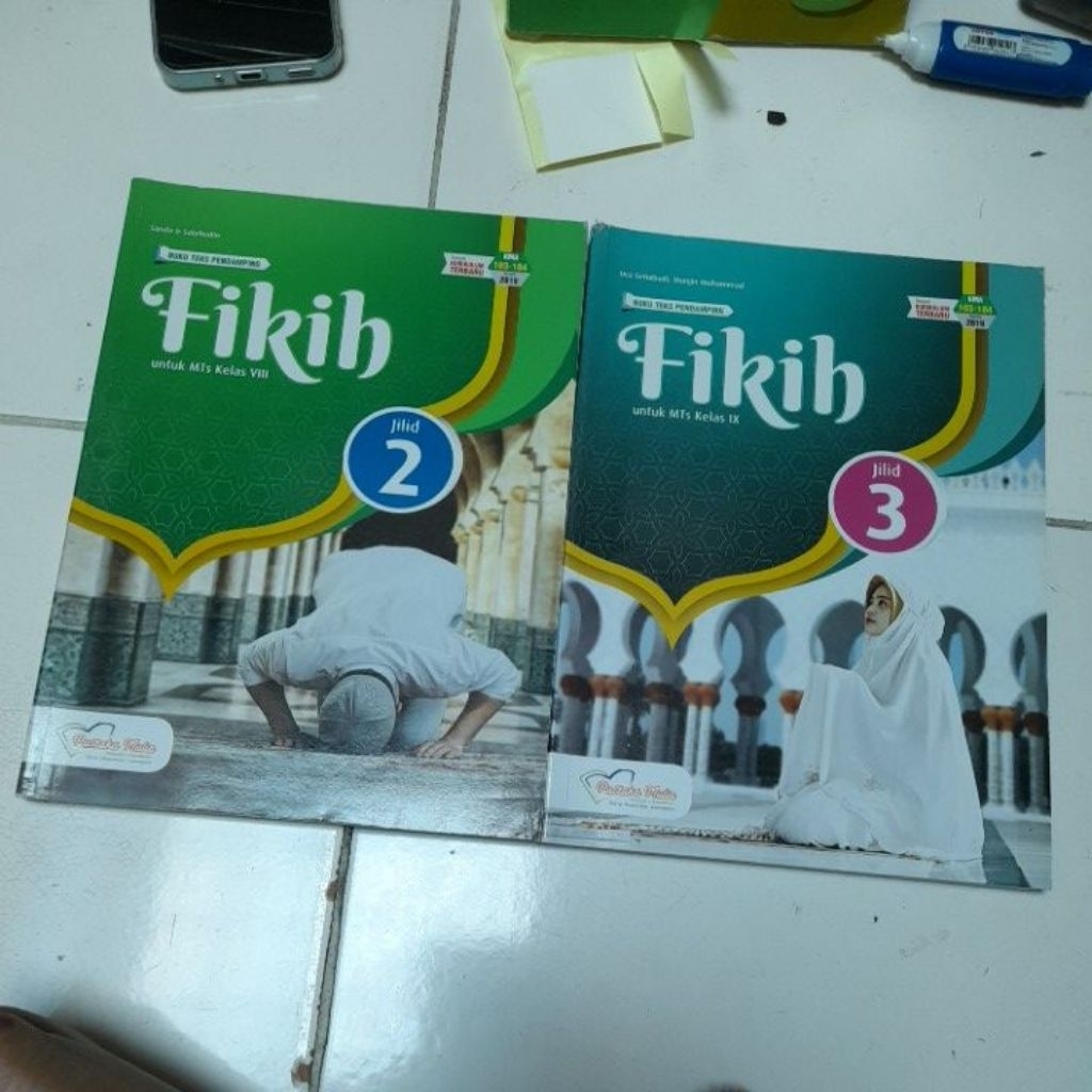 Buku pustaka mulia Fikih MTS kls 2.3.BEKAS ORIGINAL