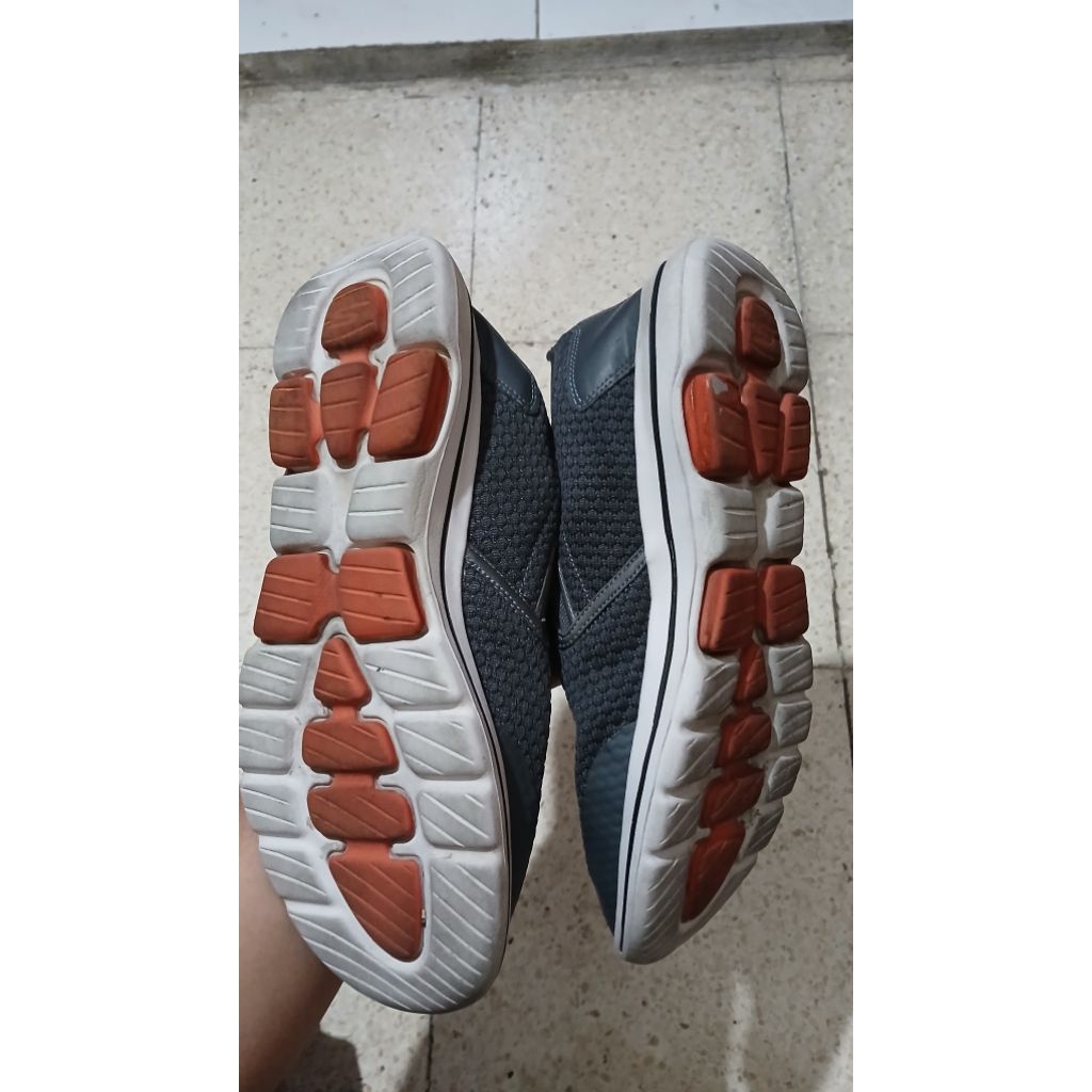 Skechers Ultra Go Walk Size 43,5