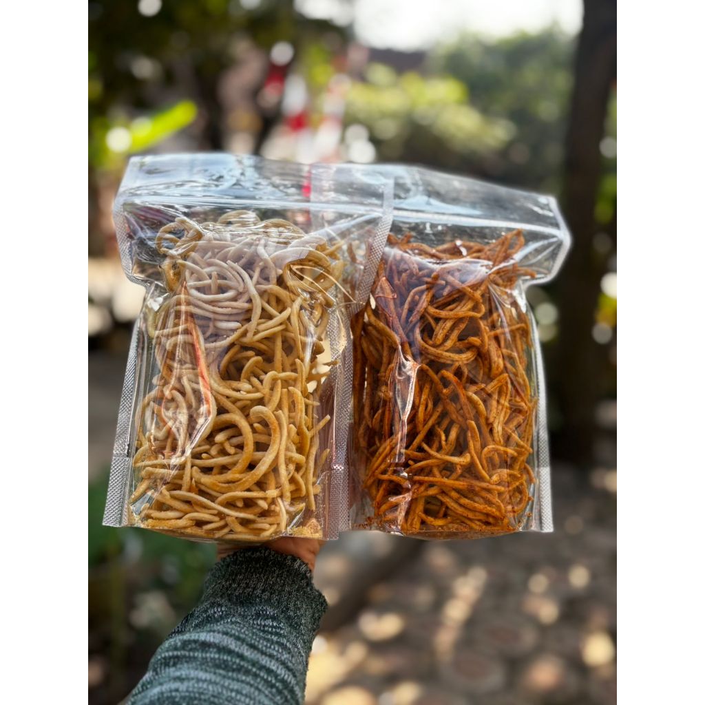 

cemilan enak viral sistik kriuk gurih asin, pedas 200gr