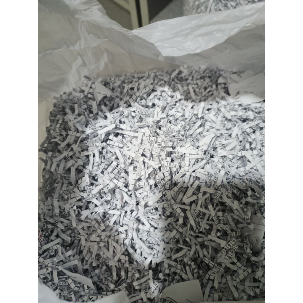 

Kertas Cacah, Shredded 500gram/1000gram