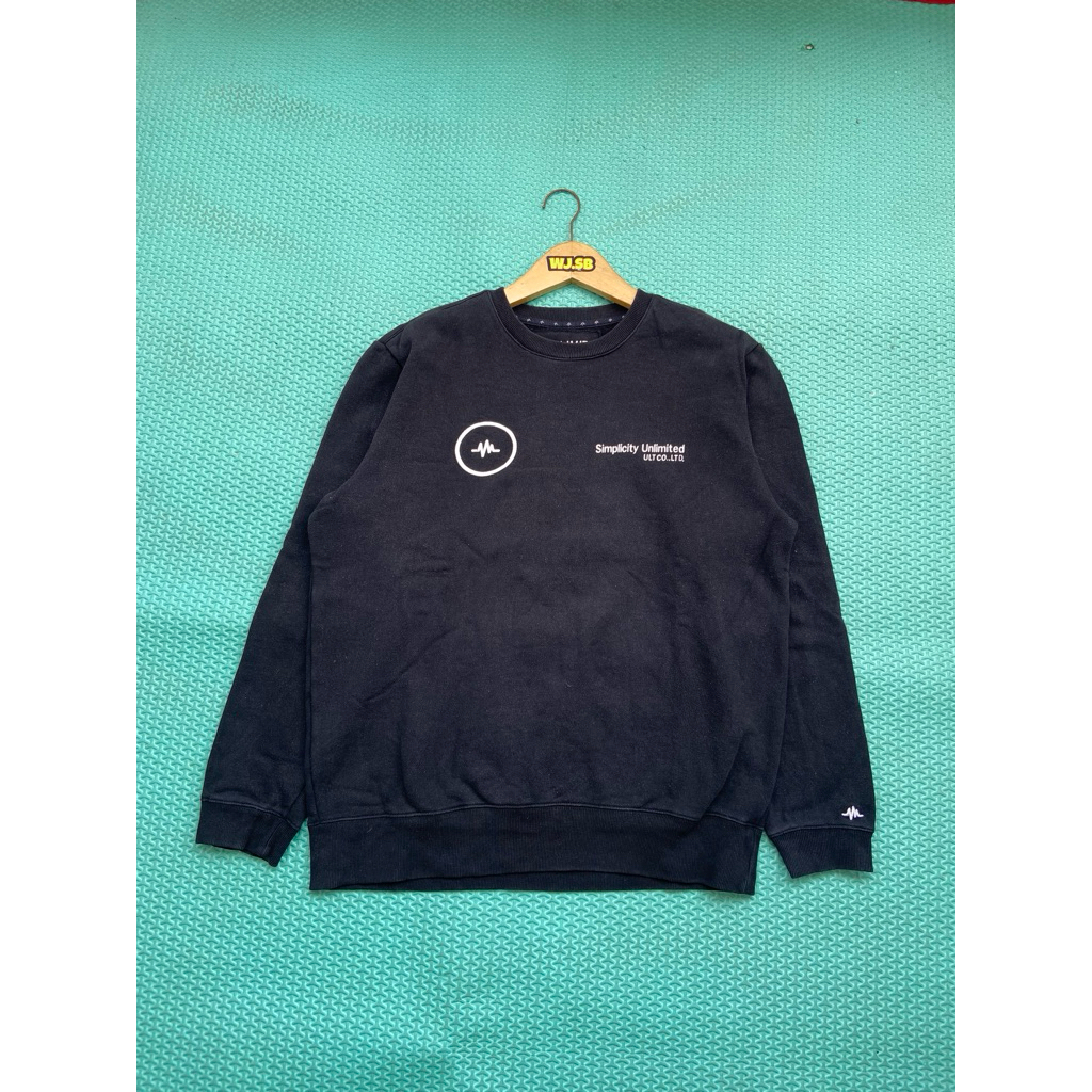 Crewneck UNLIMIT Second Cakep Banget