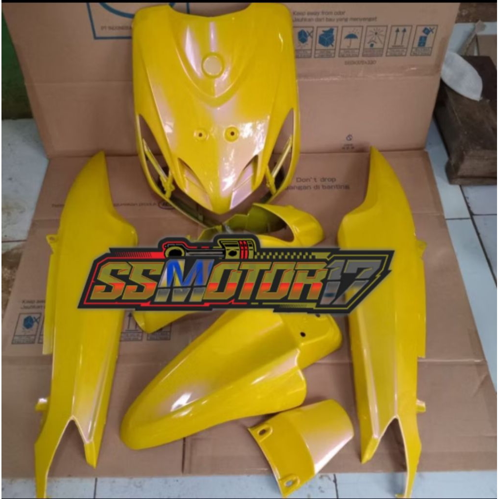COVER BODY HALUS MIO SMILE WARNA KUNING LEMBAYUNG