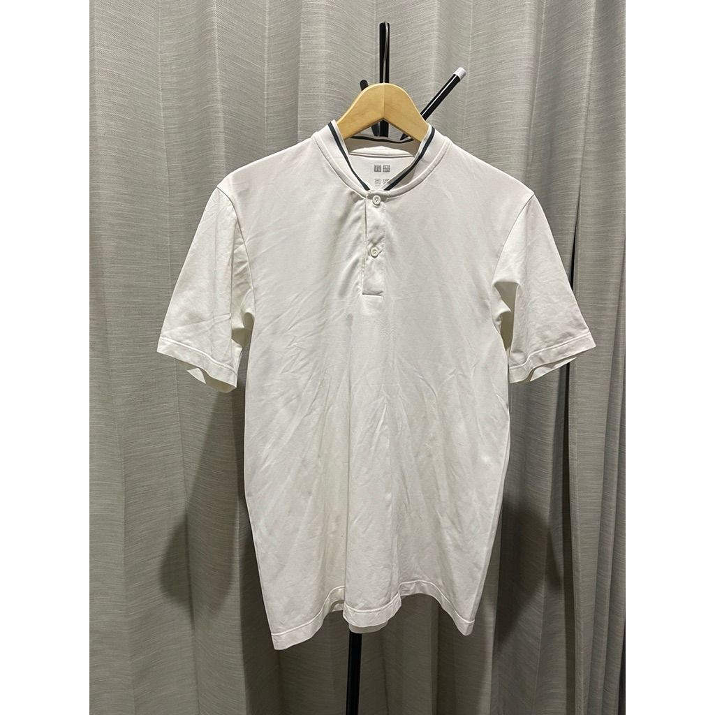 Atasan Uni Qlo Bw (second)