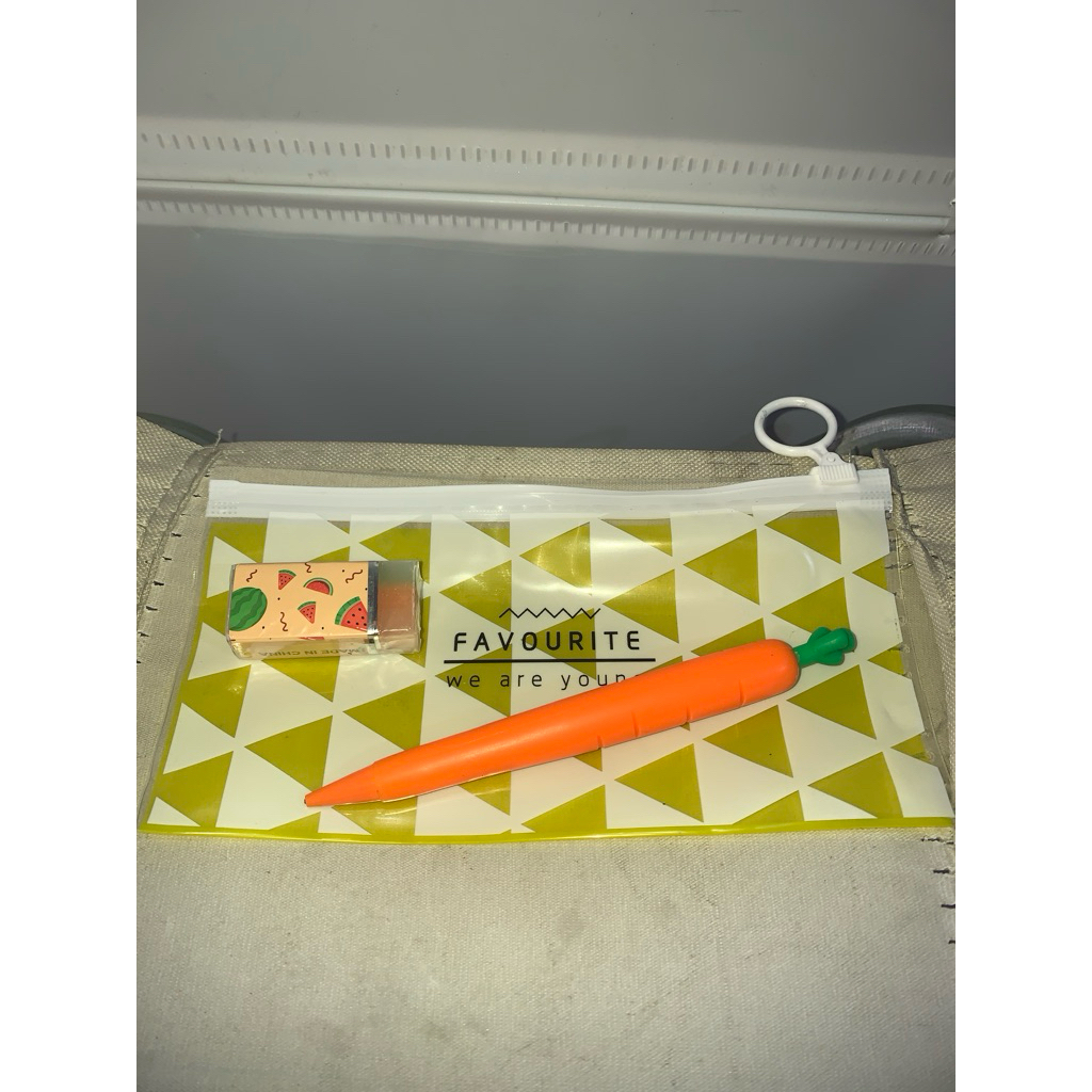 

[COD] (Tempat Pensil Zipper Transparan + Pensil Mekanik Motif Bentuk Wortel Mechanical Pencil Aesthetic + Penghapus)