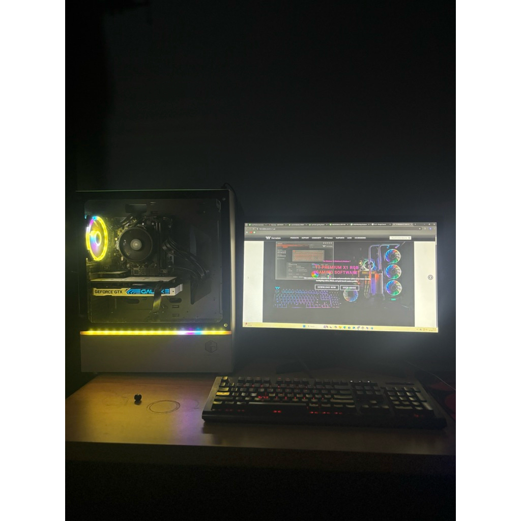 1 set pc (cpu, monitor, keyboard, mouse)