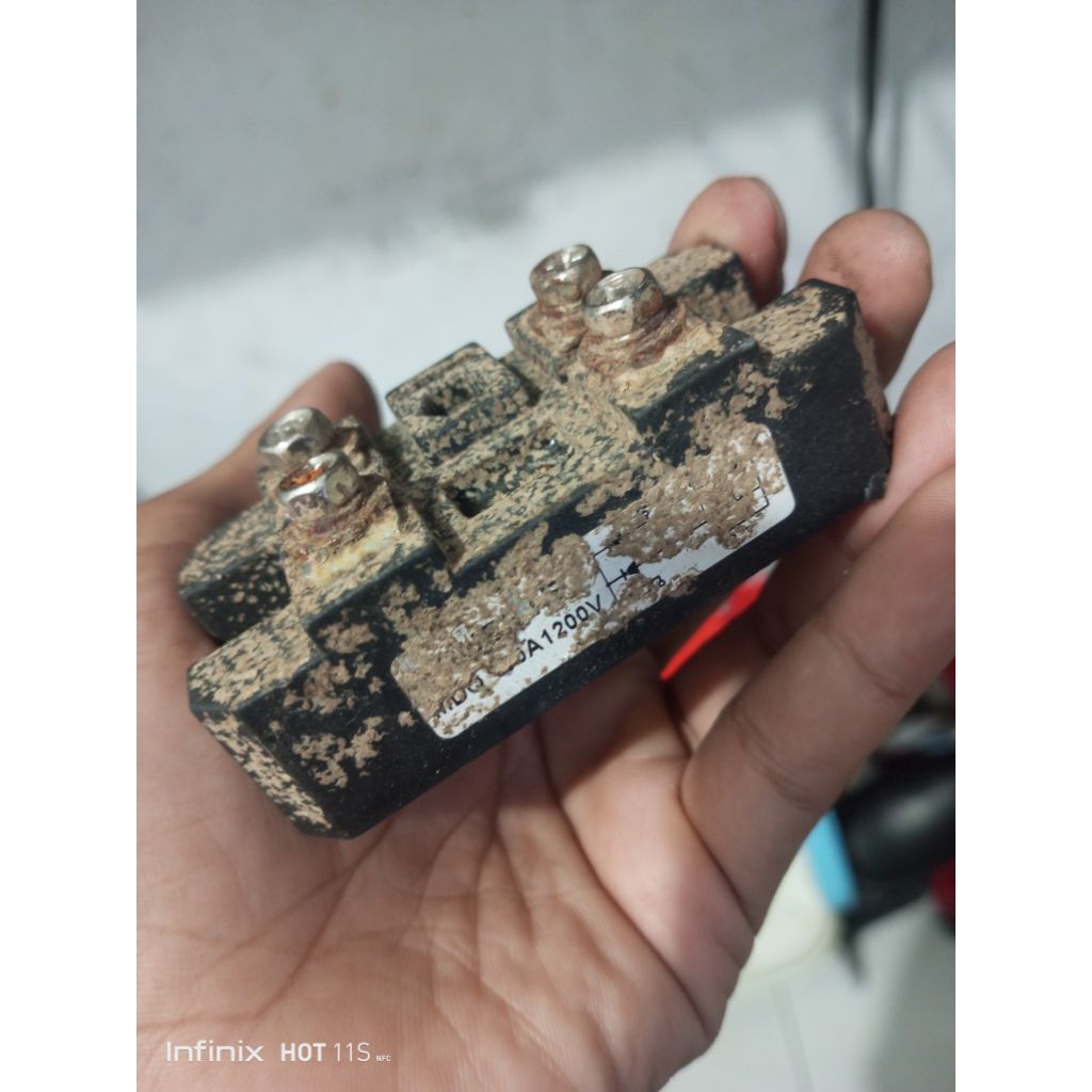 dioda mdQ 100 A baru(kotor)