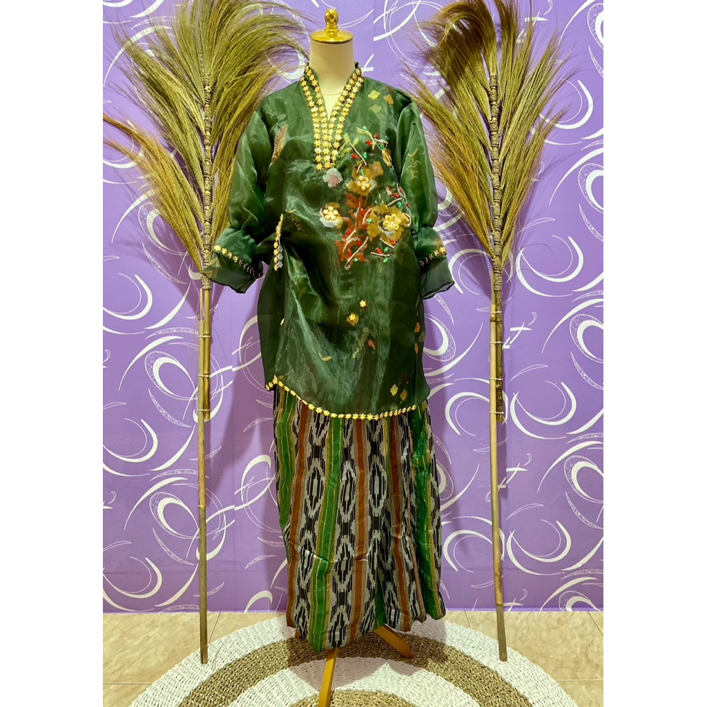 satu set baju bodo modern