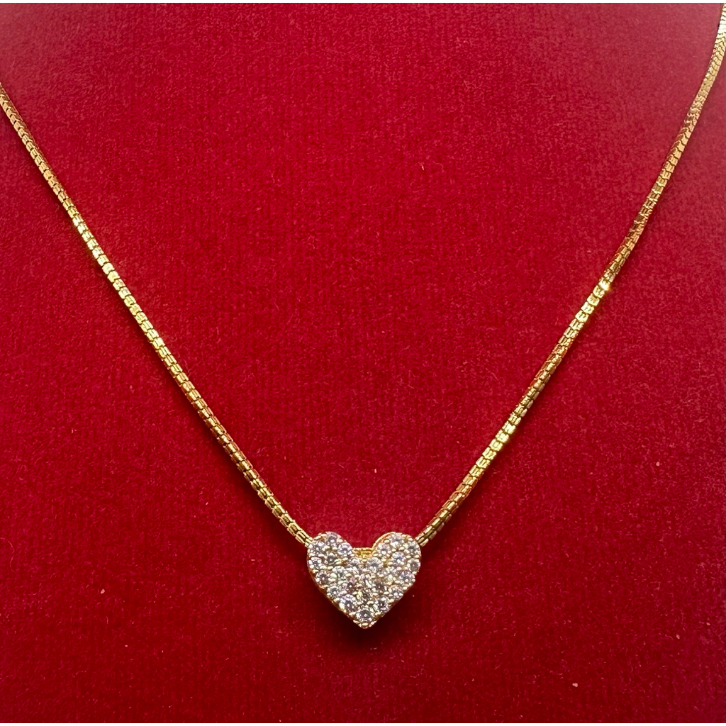 Liontin Emas Love Glamor