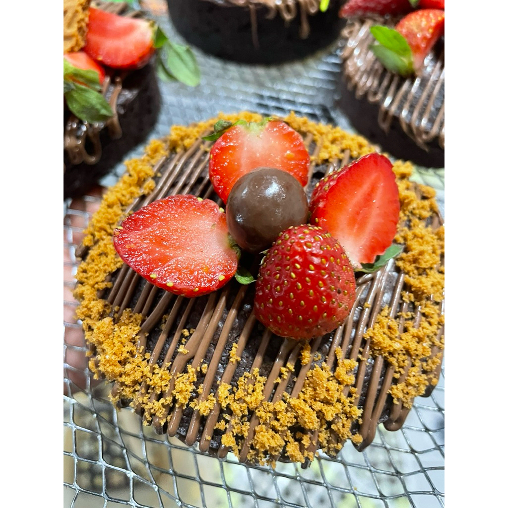 

BENTO BROWNIES MADE BY ORDER