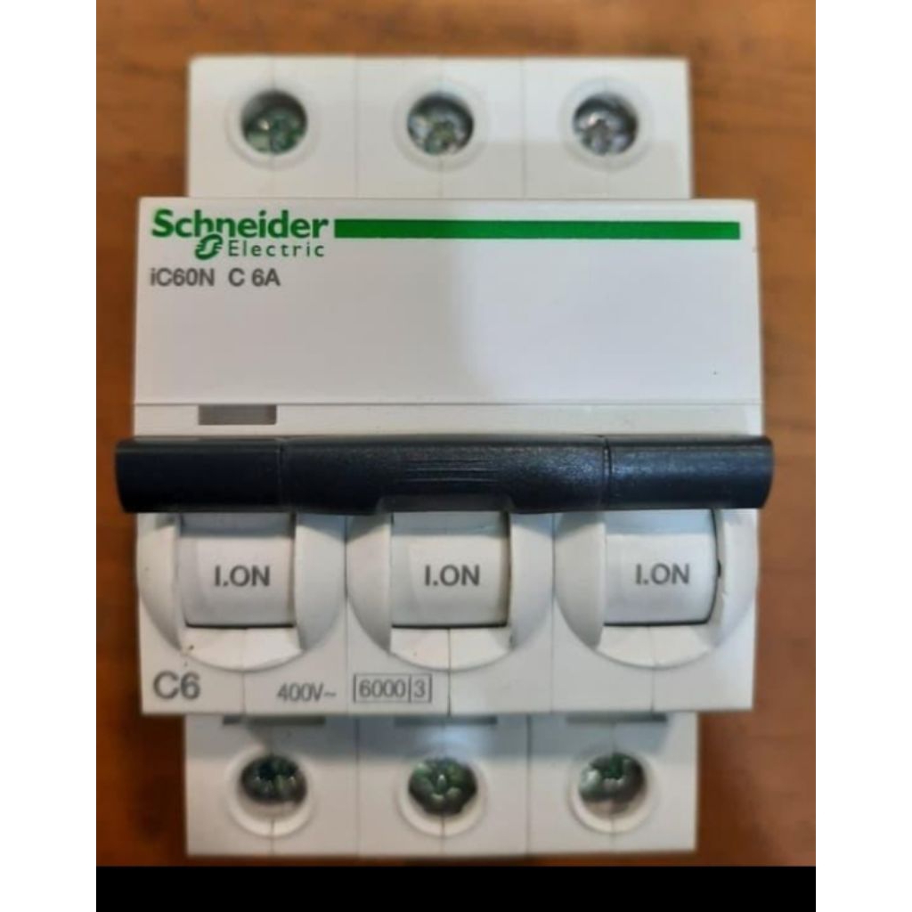 mcb ic60n c6 Schneider