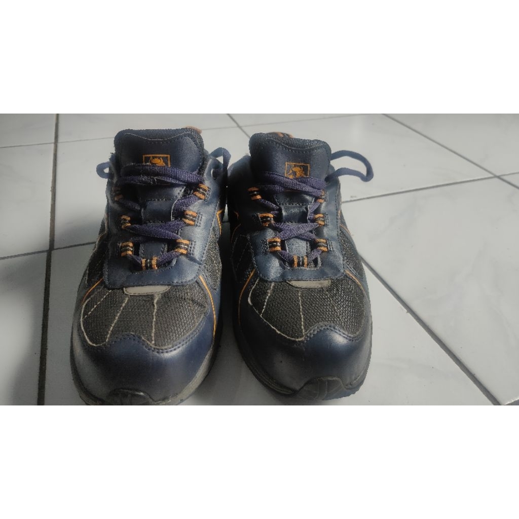 sepatu second safety BLACK YAK