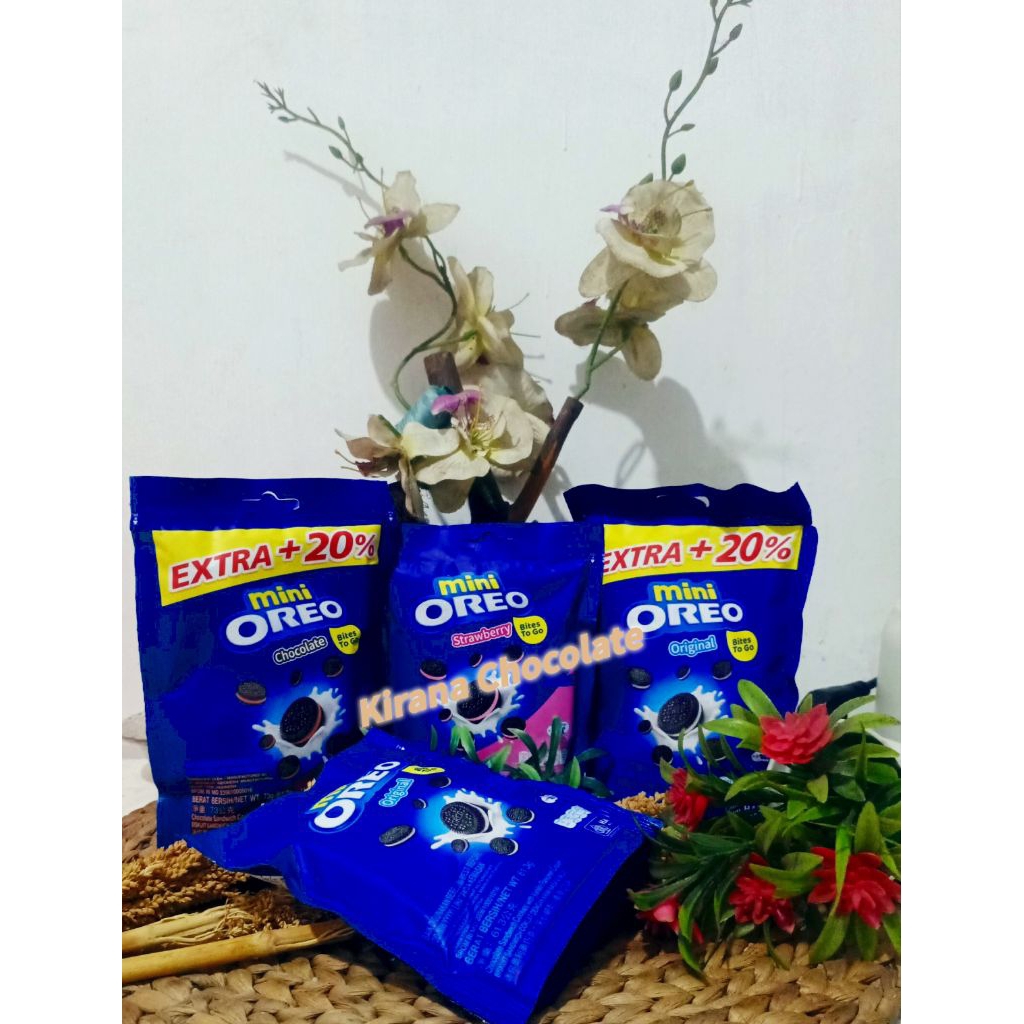 

Mini Oreo Bites Go To 61.3gr (beli 10 pcs Gratis 1 pcs)
