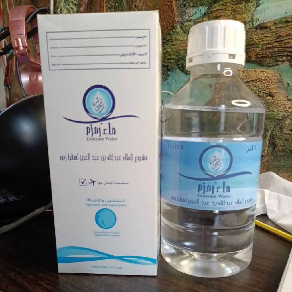 

ZAM-ZAM WATER 1 L 100% Asli dari Makkah