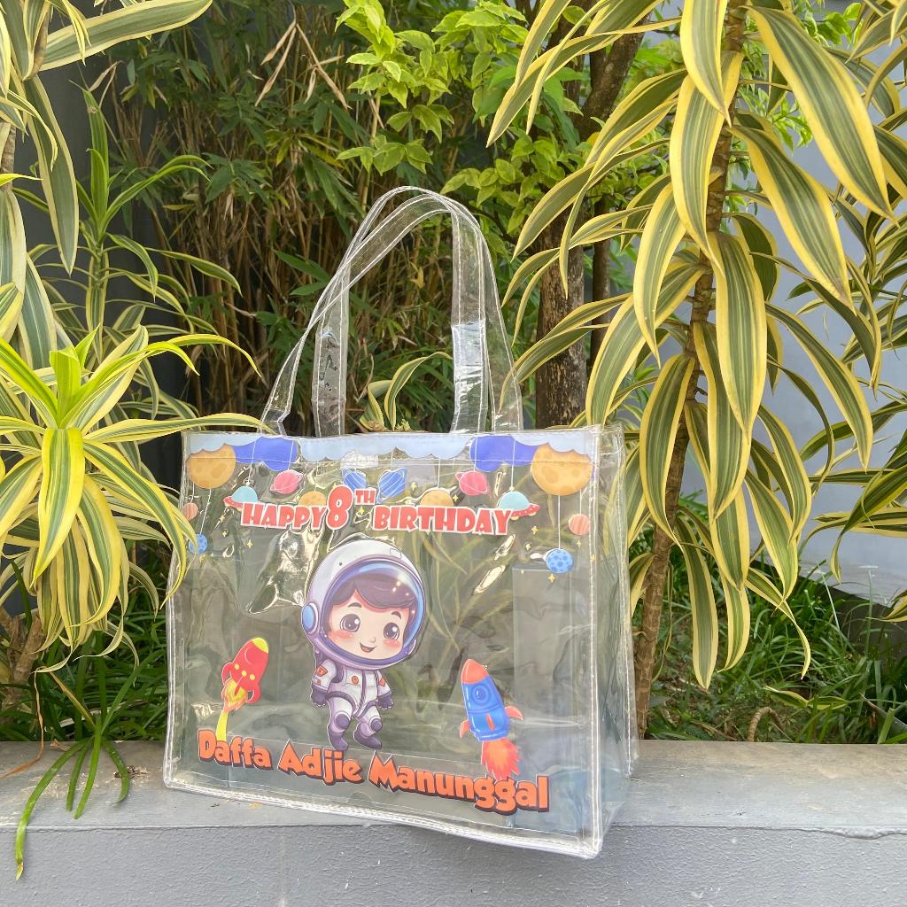 

GOODIE BAG BINGKISAN SNACK ULANG TAHUN ANAK MIKA CETAK UV FREE CUSTOM DESAIN