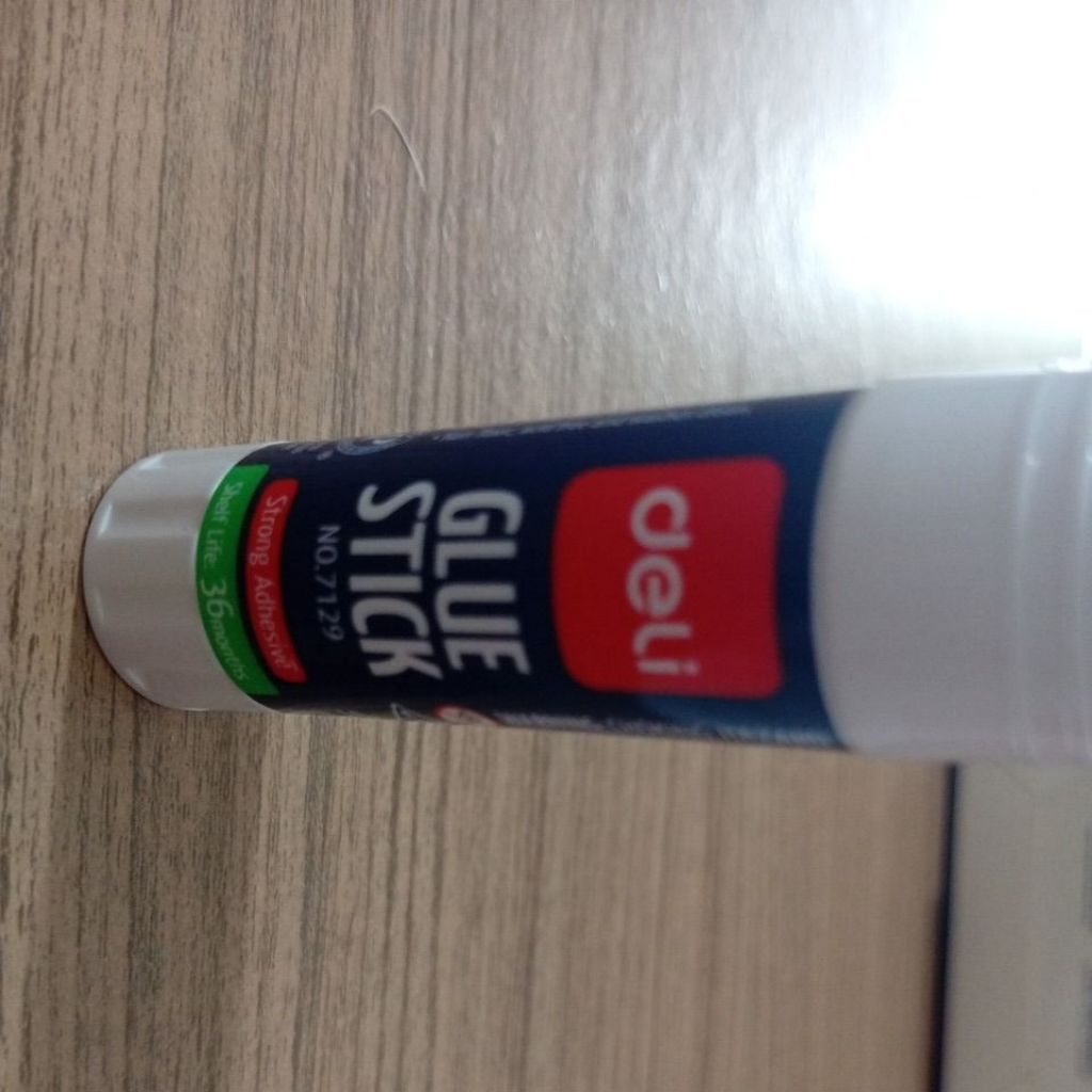 

Glue Stick 15gr DELI E-7129