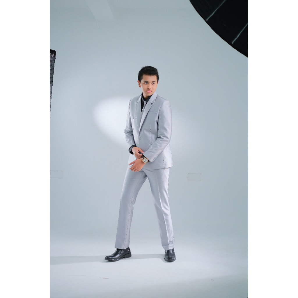 Yayan Jas - Setelan Jas & Celana Pria Slimfit Keren Silver Glossy - Guin Series
