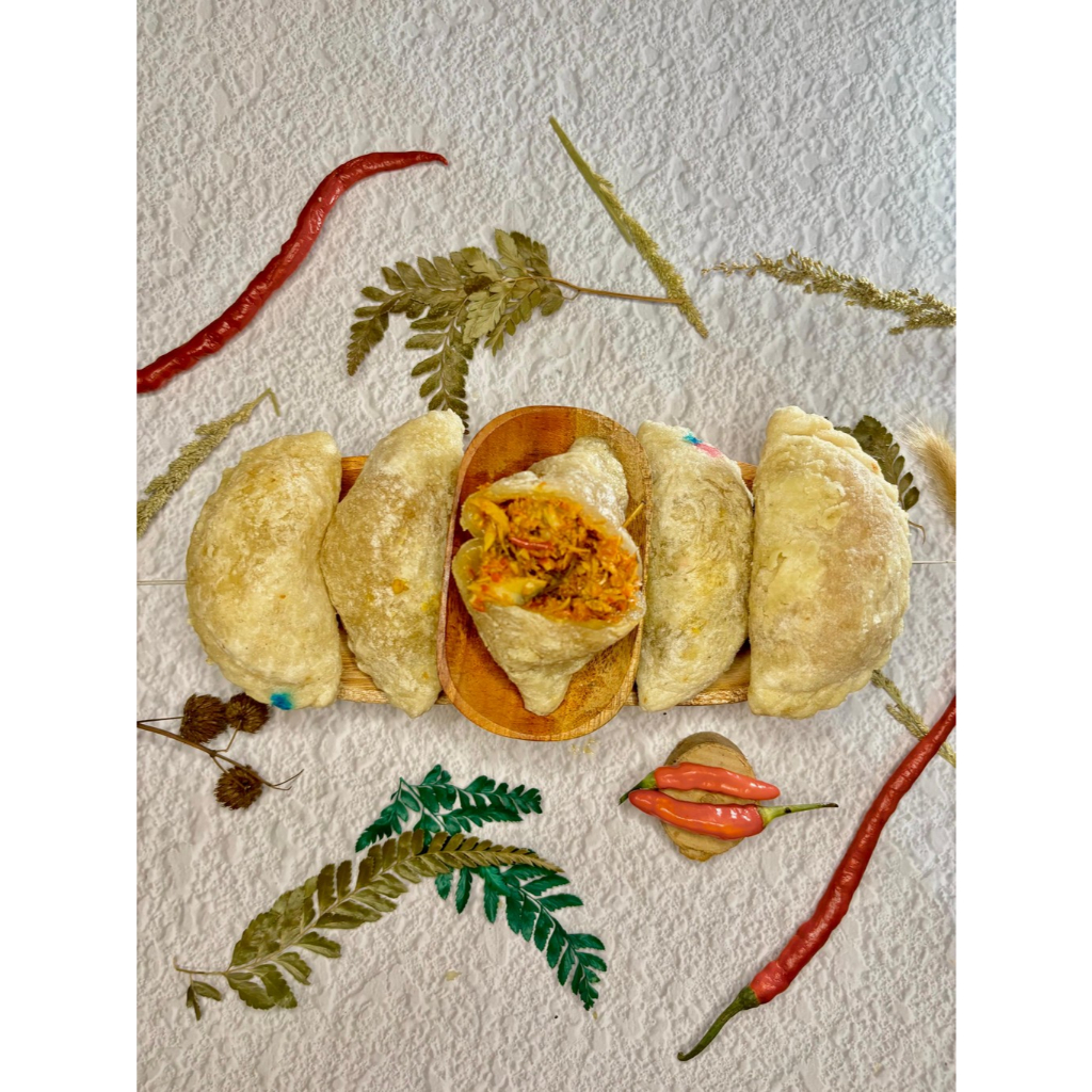 

CIRENG ISI PREMIUM RASA TONGKOL SUWIR PEDAS FROZENBYBIE