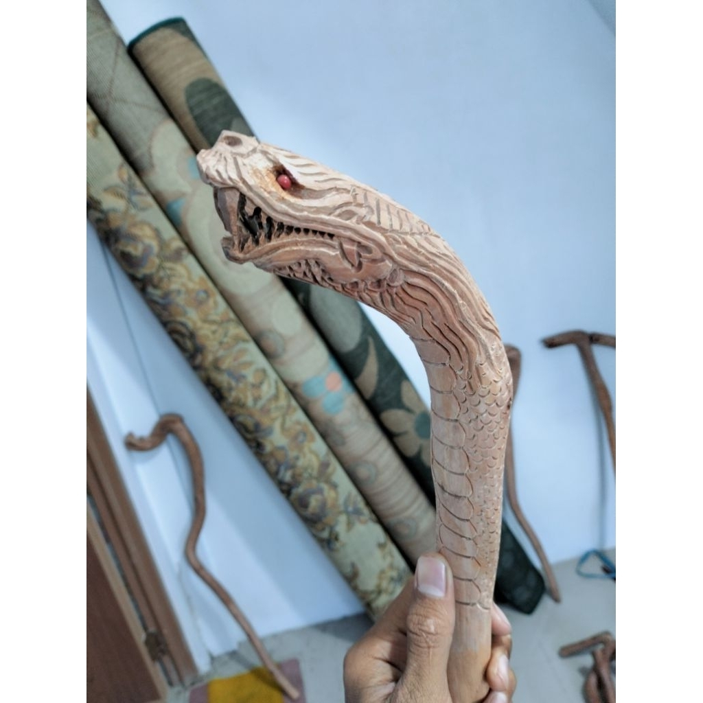 tongkat jalan kayu galih stigi laut ukir kepala naga kencana