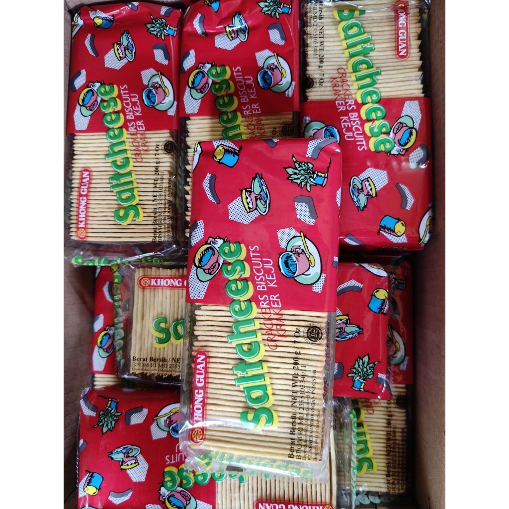 

Saltchesse crackers biscuits 200gram