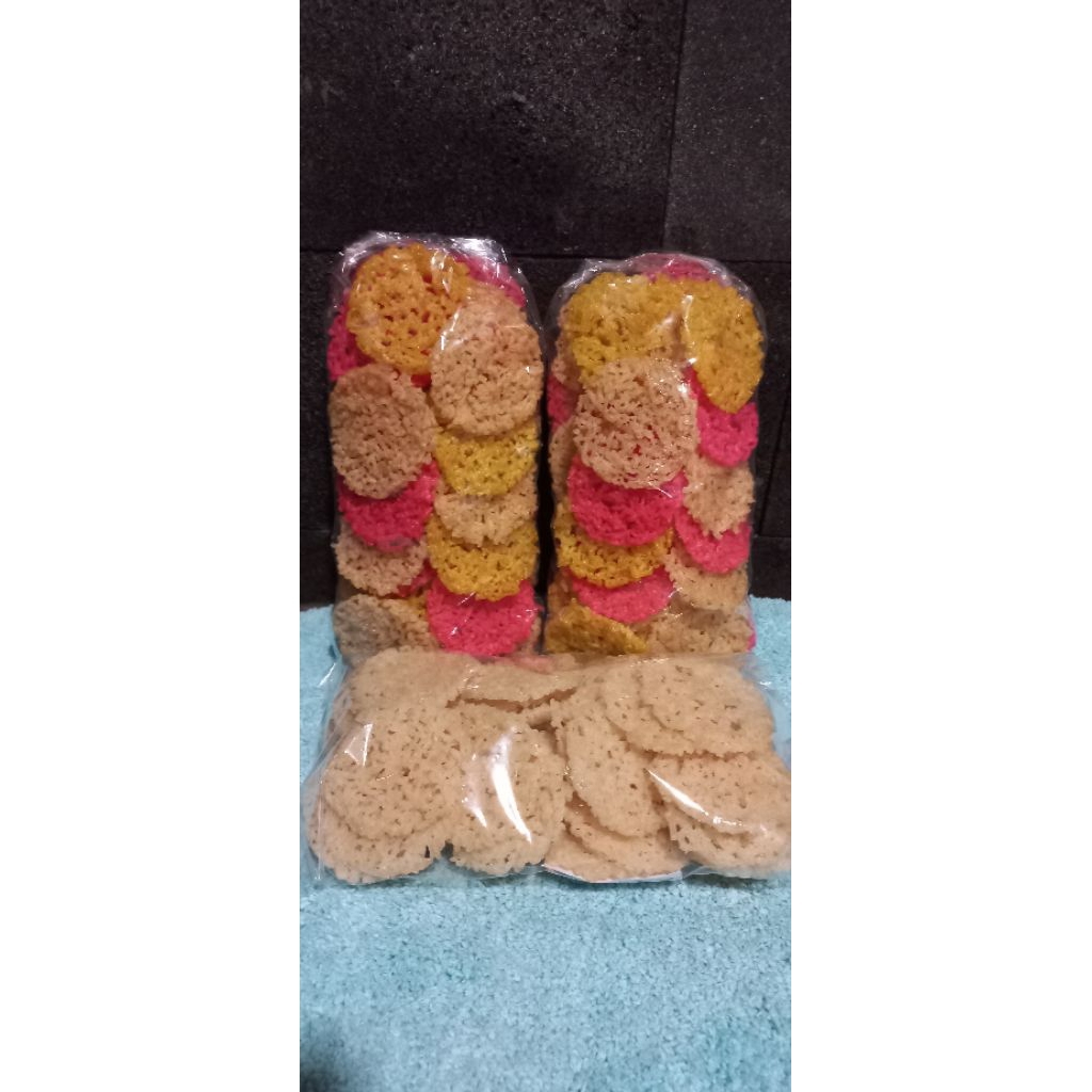 

Rengginang singkong 1kg + 1/2 kg