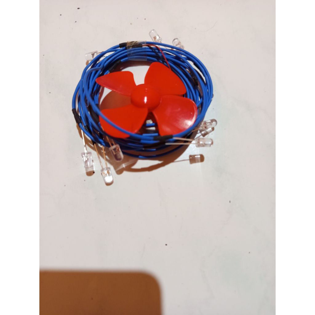 LAMPU LAYANGAN 1 SET LAMPU & DINAMO UNTUK HIAS LAYANG-LAYANG