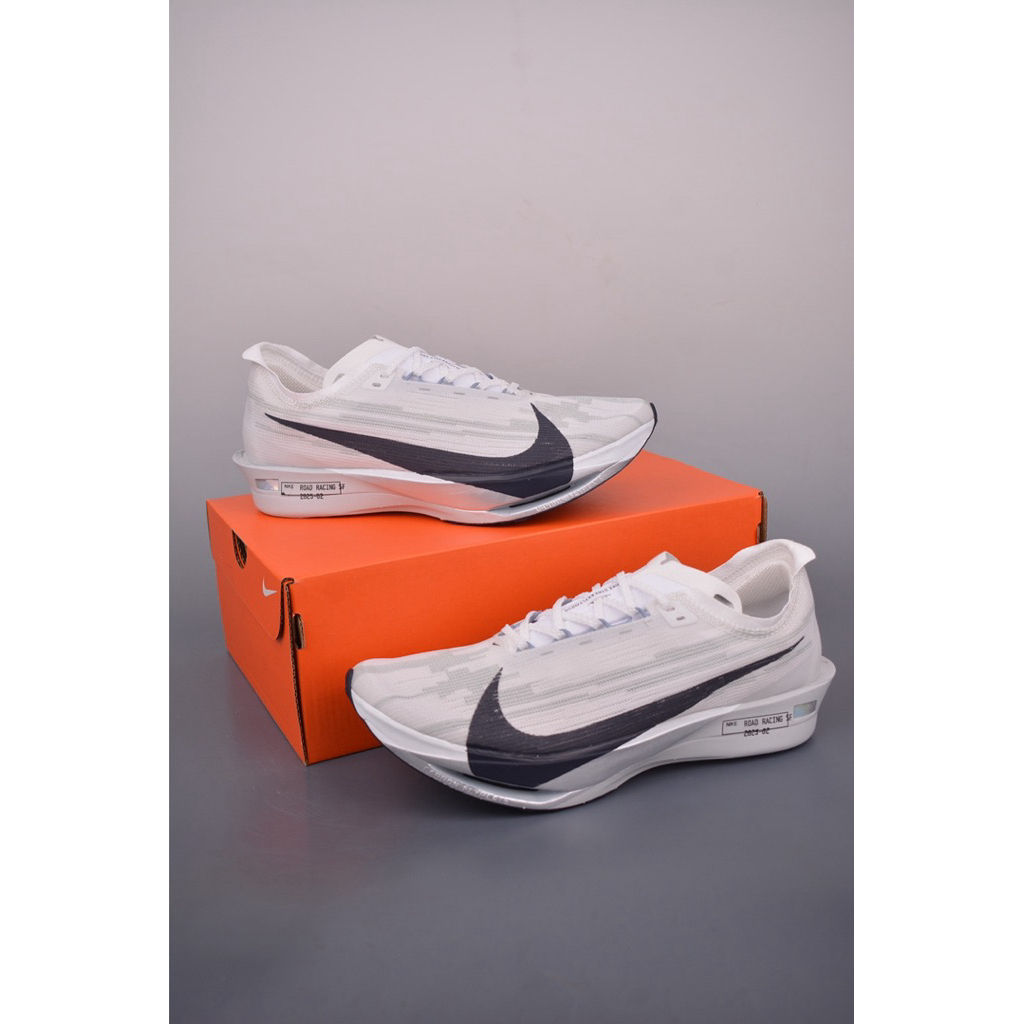 Nike ZoomX Streakfly 2 Running pre-order