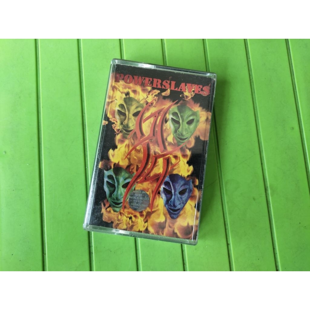 Kaset pita Power Slaves