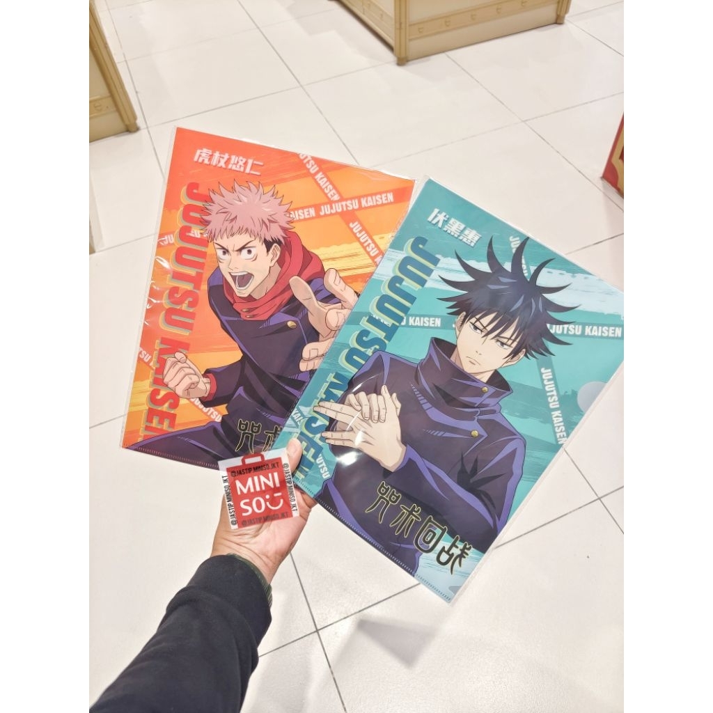 

MINISO File Holder / Map Holder JUJUTSU KAISEN Characters (isi 2pcs) YUJI ITADORI & NOBARA / MEGUMI & SATORU GOJO