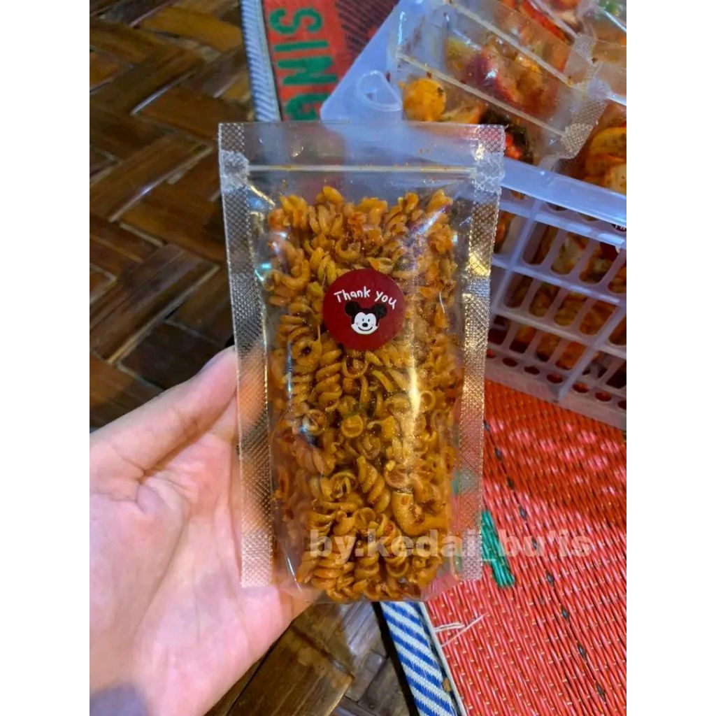 

kerupuk seblak sepiral pedas gurh + daun jeruk