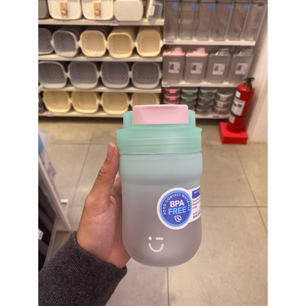 Miniso Solid Color Double Wall Dual Spout Plastic Coffee Mug With Straw 420ml (Mint Green)