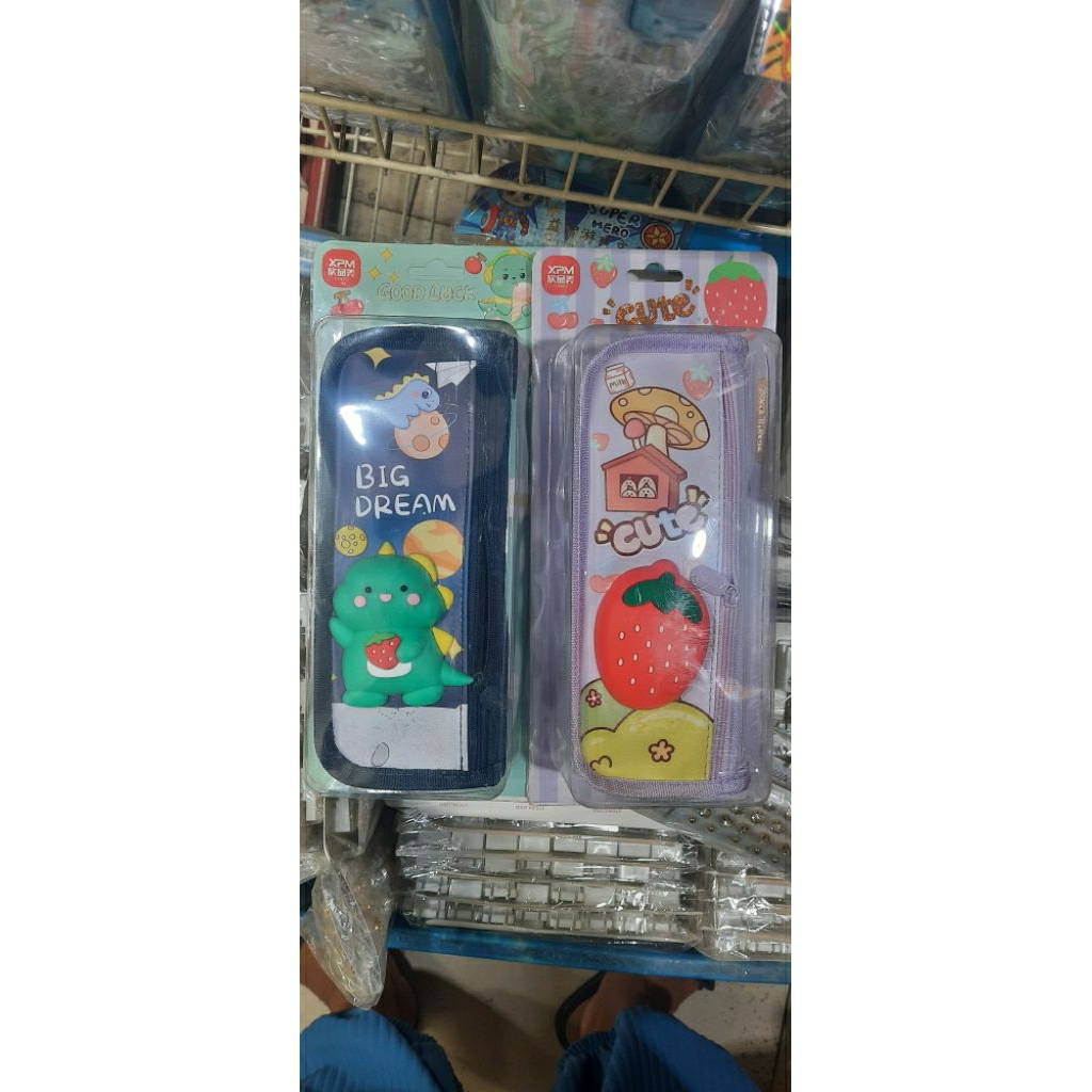 

Kotak Pensil seleting / Kostak pensil seleting / Tempat Pensil