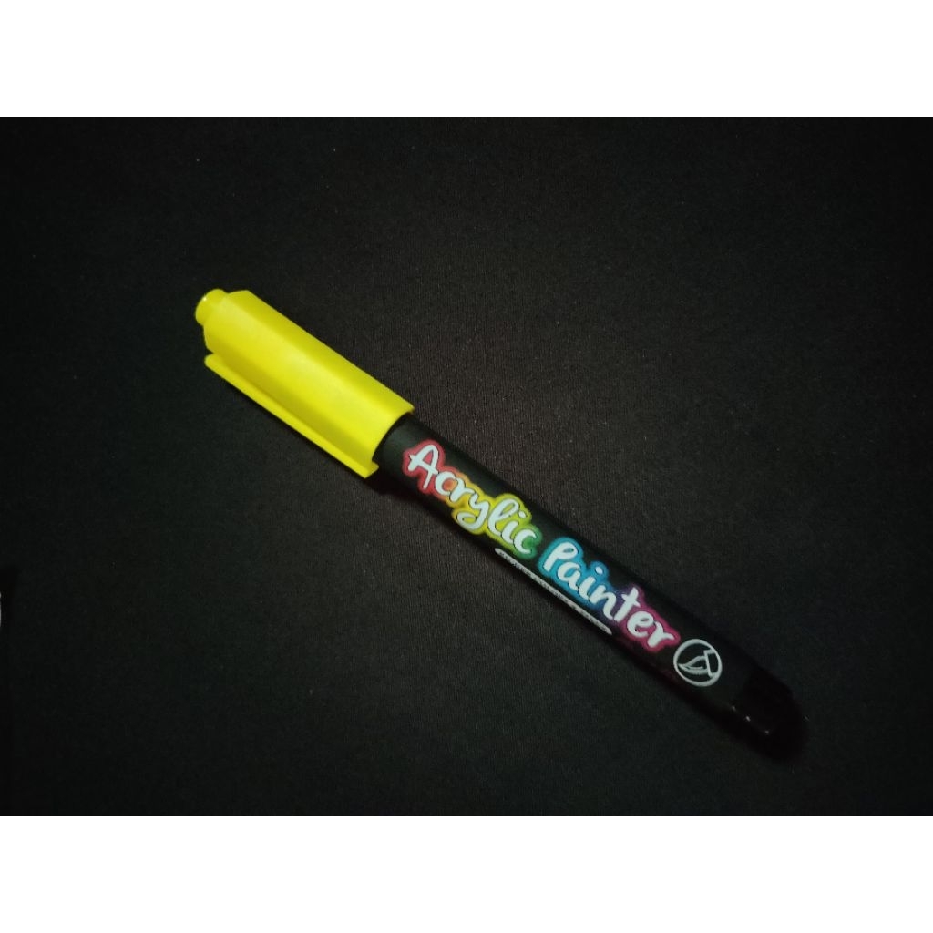 

Acrylic painter Kuning