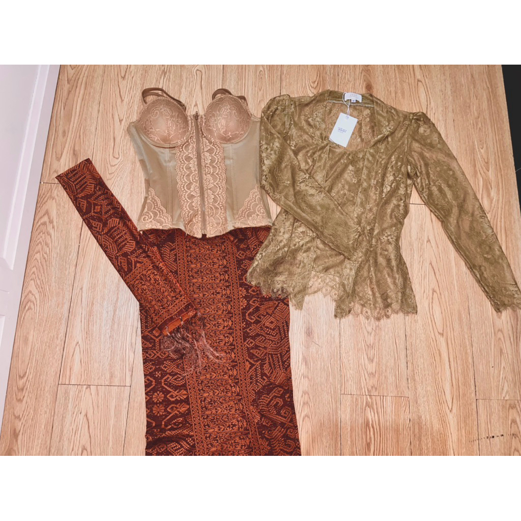 preloved new with tag zest house of kebaya wisuda full set lengkap dengan kamen dan selendang kebaya