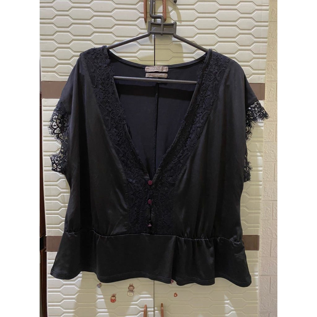 Blouse Urban Outfitters