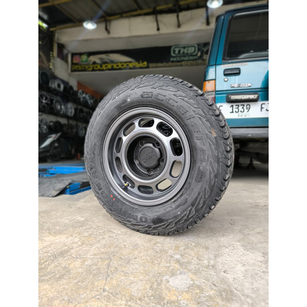 Paket velg klg r15 h5x139 dan 235 70 r15 accelera