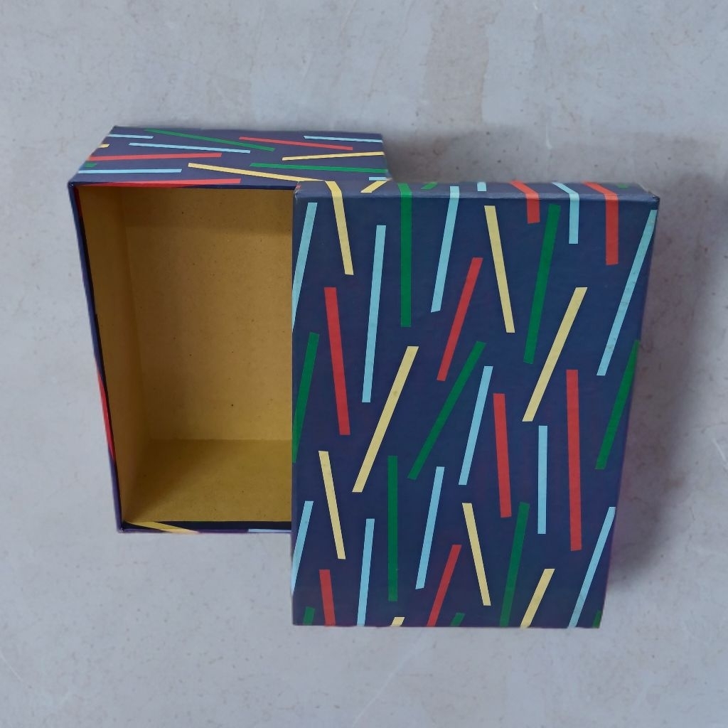 

Hadiah Gift Box Kotak Hadiah Ulang Tahun Valentine Box Kotak Kado Hampers 299005