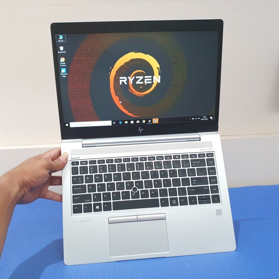 LAPTOP GAMING HP 745 RYZEN 7 PRO