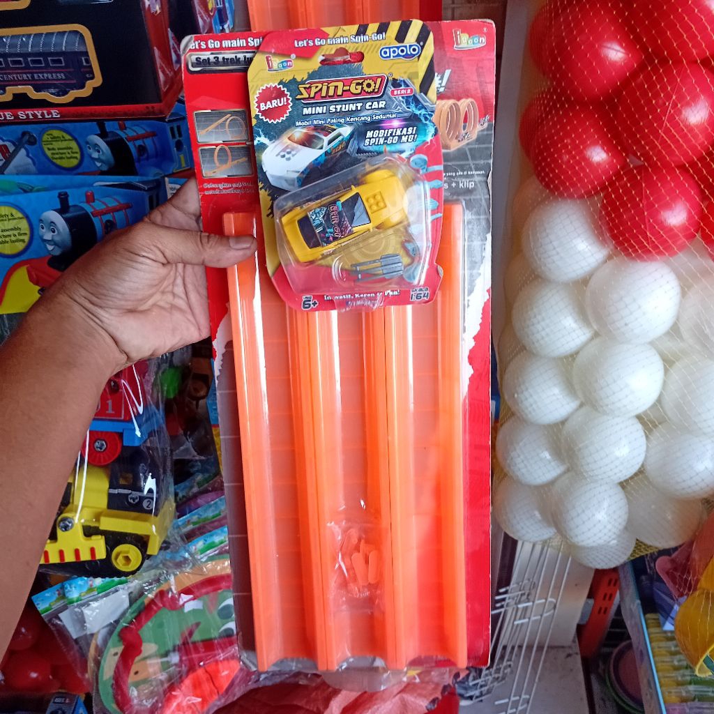 Bonus Spin-Go Car Mainan Trek Spin-Go Jalur Lurus Bonus 1 Mobil(Motor) Spin-Go Mainan Koleksi Keluar