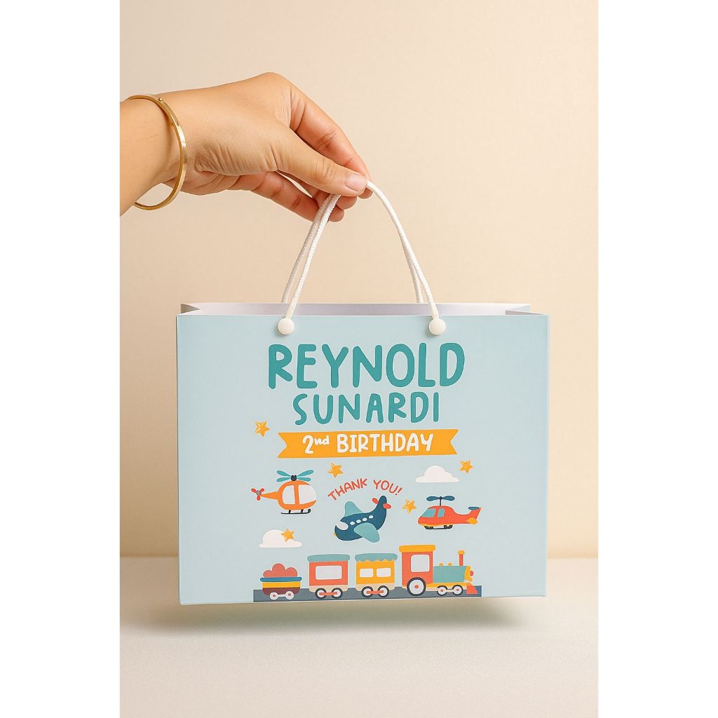 

Paper Bag Costum bisa untuk ulang tahun anak