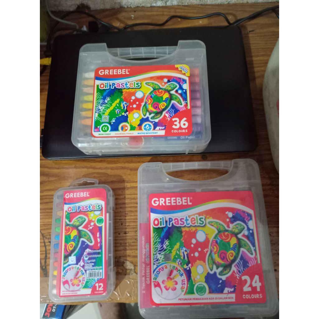 

Greebel Crayon Krayon Kids Oil Pastel Lengkap / Crayon Oil Pastel isi 12 Clr / 18 Clr / 24 Clr / 36 Clr / 48 Clr / 55 Clr - Set.