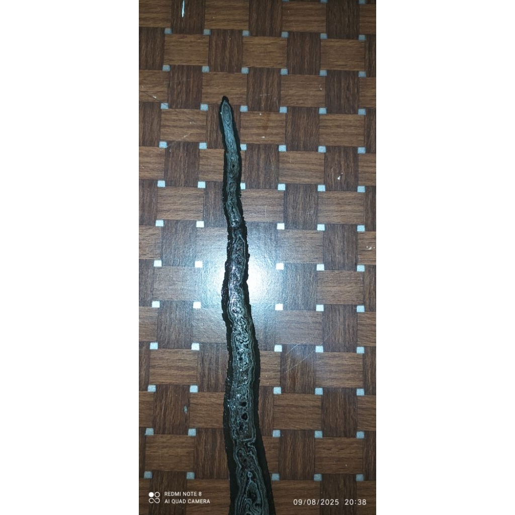 Koleksi Antik Satu Wilahan Keris Bugis Pamor Gantar Gunung